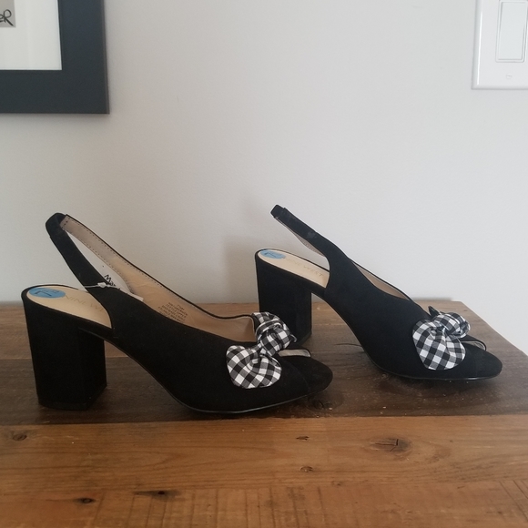 Nine West Gaerwan Slingbacks size 7.5 - Picture 3 of 4